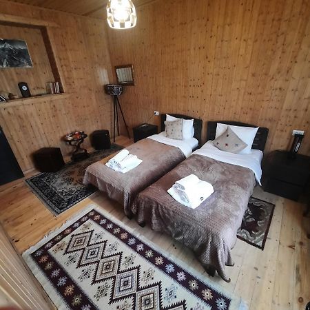 Гостевой дом Бана Казбеги Экстерьер фото