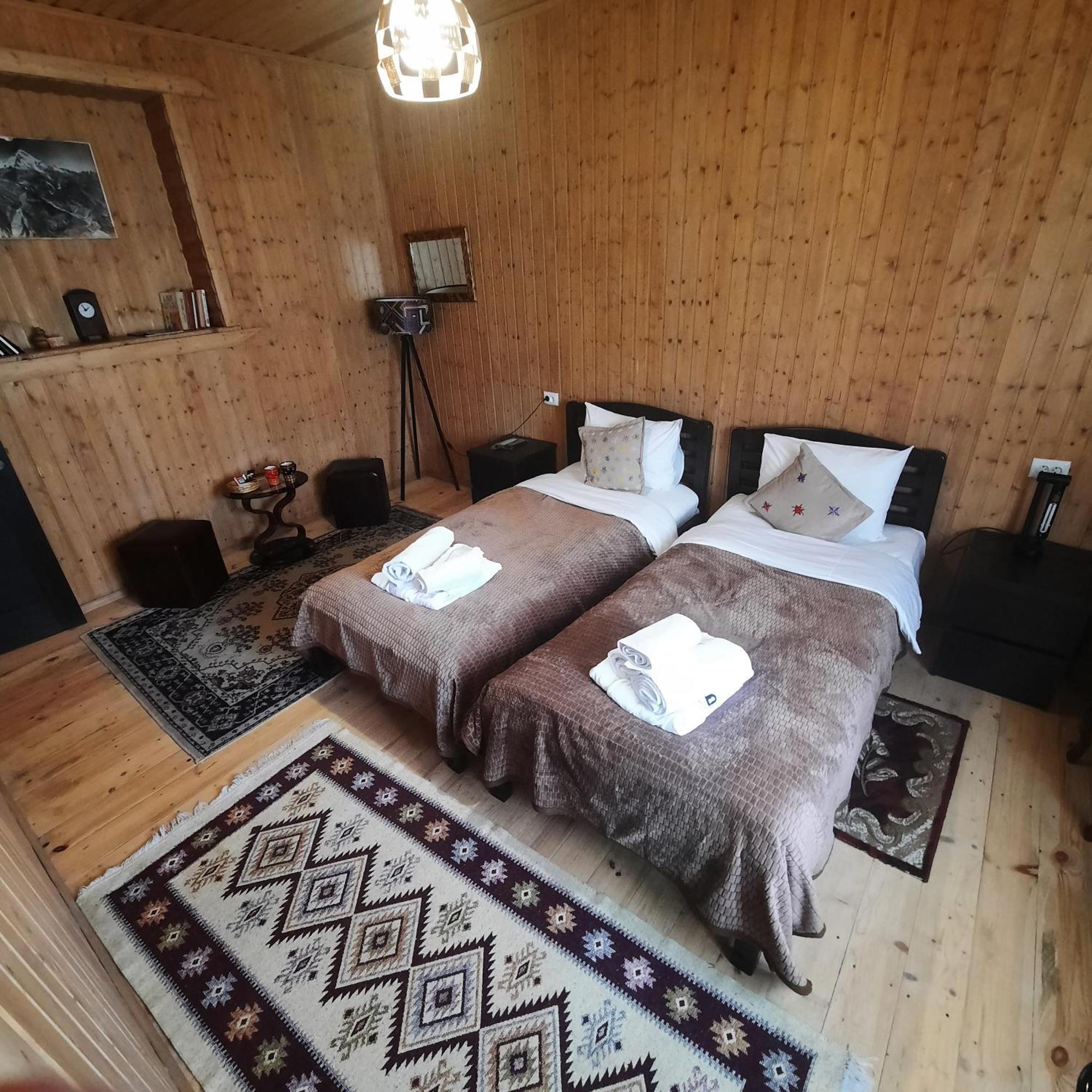 Гостевой дом Бана Казбеги Экстерьер фото